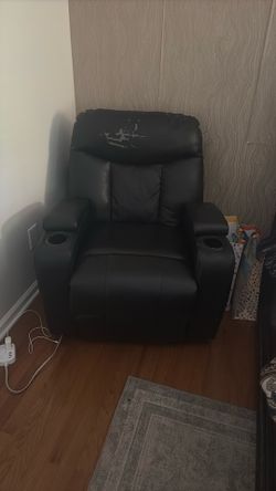 Recliner- Manual