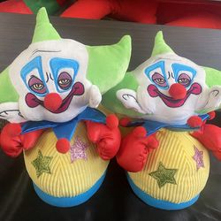 Killer Klowns from Outer Space Plush Slippers Yellow Green Red Collectible