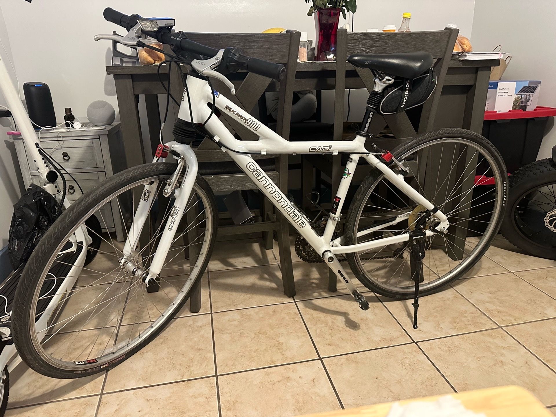 Bicicleta “ Cannondale CAD2 “ En Excelente Condición. Size Mediana. Aluminio. Hecha en USA
