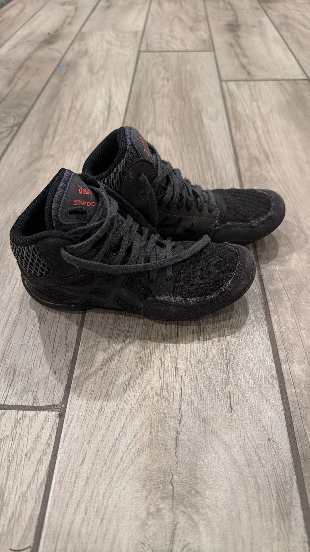 ASICS Wrestling Shoes