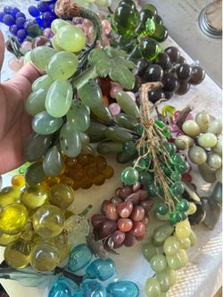 Stone/ quartz/ frosted glass heavy grapes
