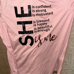 Size Xl T-shirt She Is Confident 