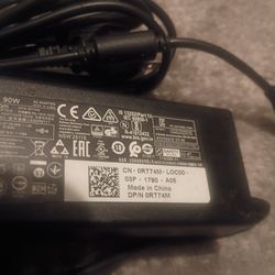 Dell Laptop Charger 90w CN-0RT74M-LOC00
