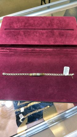 Plate id bracelet