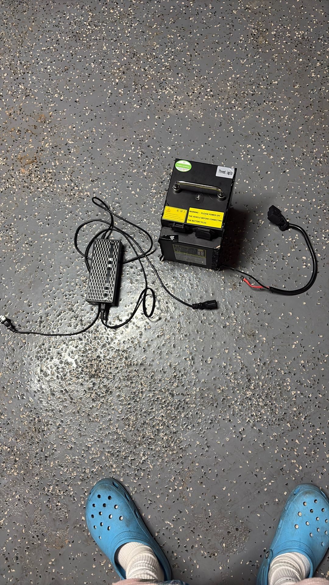 48v Tuttio Battery With Charger And Connector