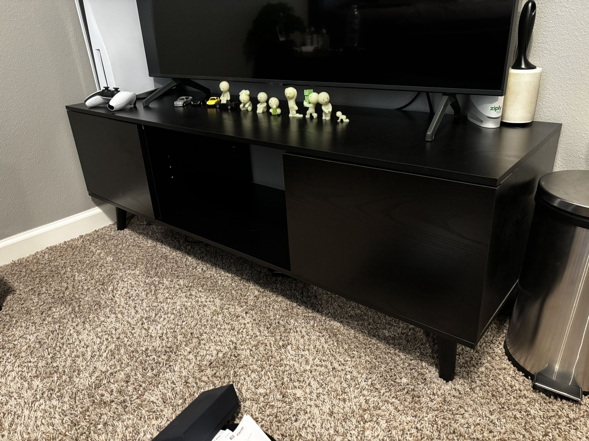 Black Low Wardrobe Tv Stand