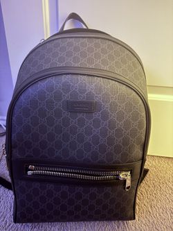 Gucci GG black medium backpack (men’s)