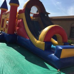 Combo Castle Jumping Balloons