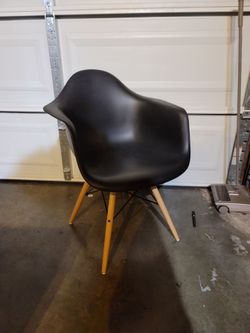 Modern Plastic Shell Armchair with Wood Legs