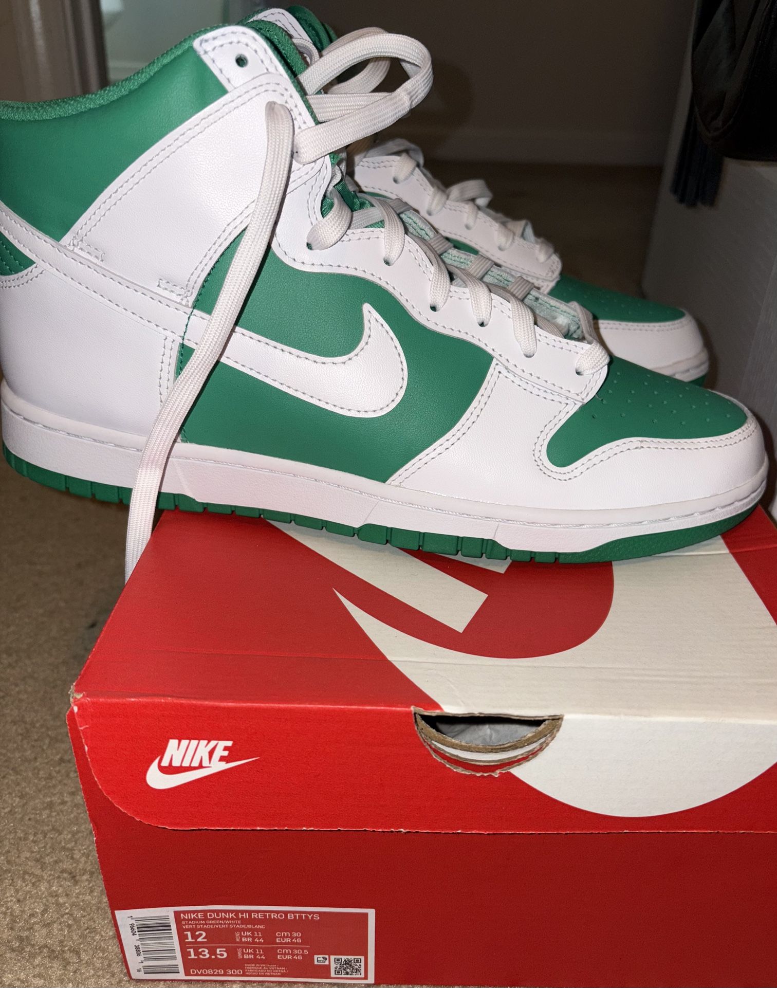 SIZE 12 Brand New $80