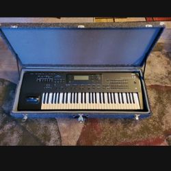 Korg Keyboard i3 Interactive Music Station 