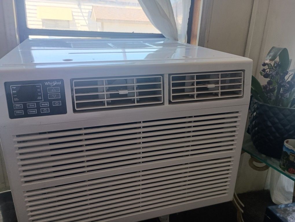 Whirlpool Air Conditioner 1500btu