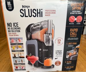NEW Ninja Slushi FS301 88oz Professional Frozen Drink Maker