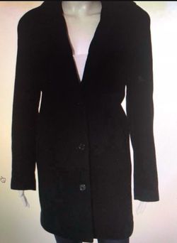 Designer brand Women’s Black Wool Long Sleeve Button Down Coat Size 8 Very good used condition Lined Wool blend MSRP $359.99 Button closure Bust 38” S