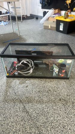 20 gallon Freshwater aquarium and accessories