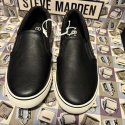 Cat & Jack Enzo Slip-On Sneakers-Black-Youth Size 3