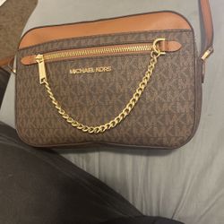 Michael Kors Crossbody Bag 