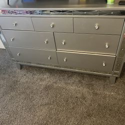 Dresser For Sale Also Comes With Mirror 