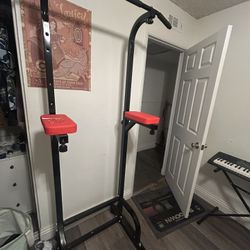 Power Tower Pull Up Bar Station