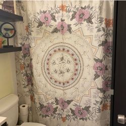 American Eagle - Floral Patterned Shower Curtain