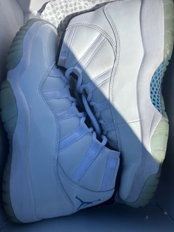 Jordan 11 legend blue size 9