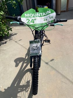 Genesis 24" Bella Vista Girl's Mountain Bike