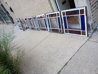Queen Anne primary color stained glass windows