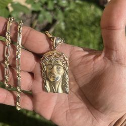 14k jesus pendant
