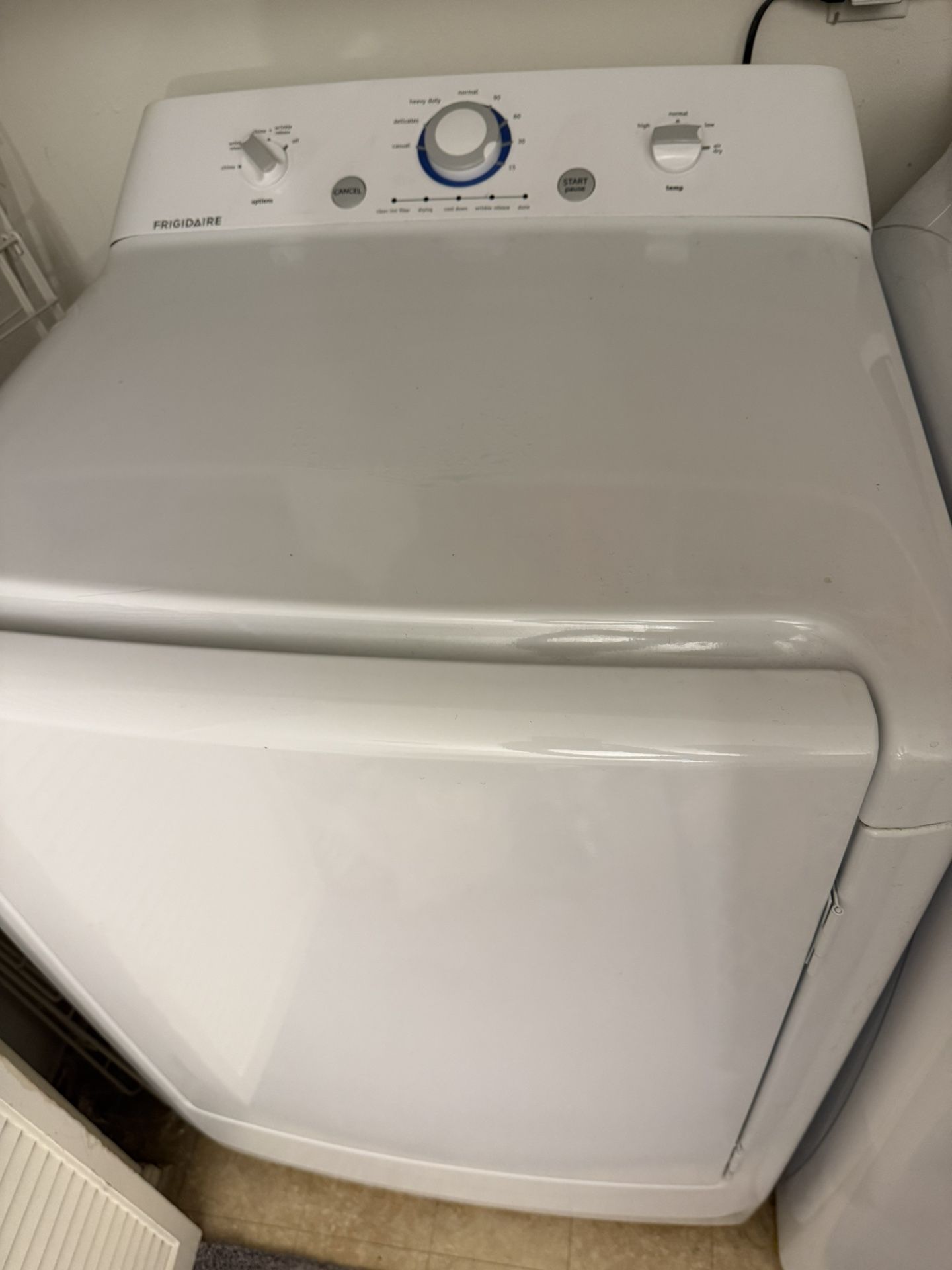 Frigidaire Washer & Dryer Set – Great Working Condition