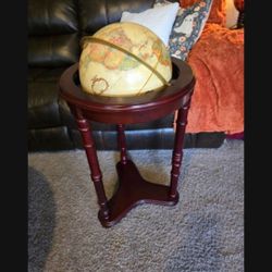 repologie 12-in diameter globe world classic series with cherry wood stand, stand has a few scratches