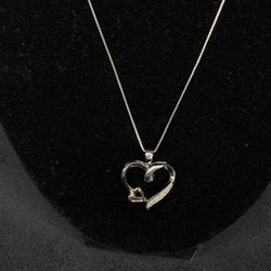 White gold necklace w heart