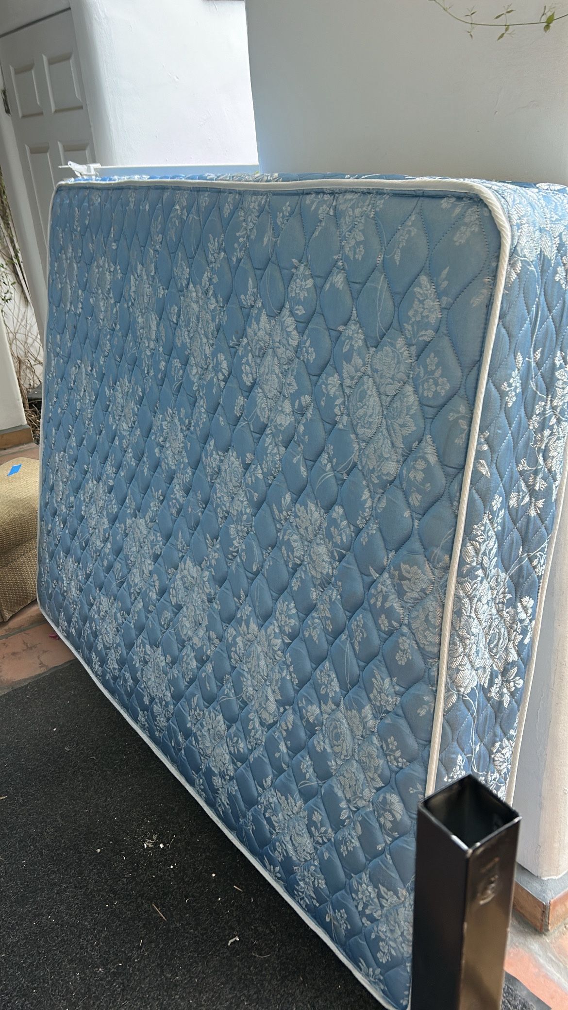 Queen Bed