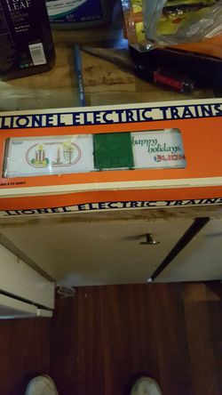Lionel Christmas box car