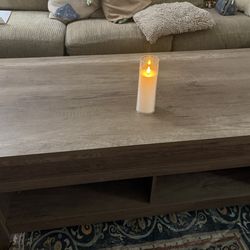 Coffee Table with Lift Top