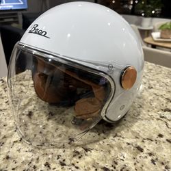 3/4 Retro Scooter/Motorycle Helmet- Like New!