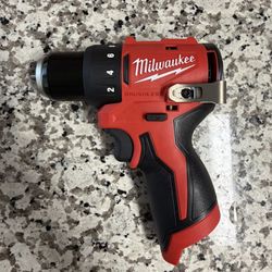 Milwaukee M12 SubCompact Drill/Driver