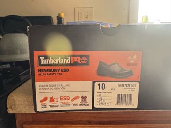 Steel toe shoes