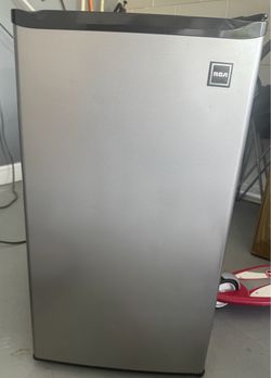 Mini Fridge RCA