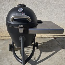 SMOKER  CHAR BROIL 