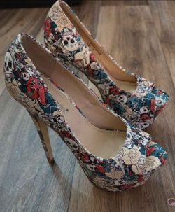 ShoeDazzle Marlayna Sugar Skull Platform Peep Toe Heels