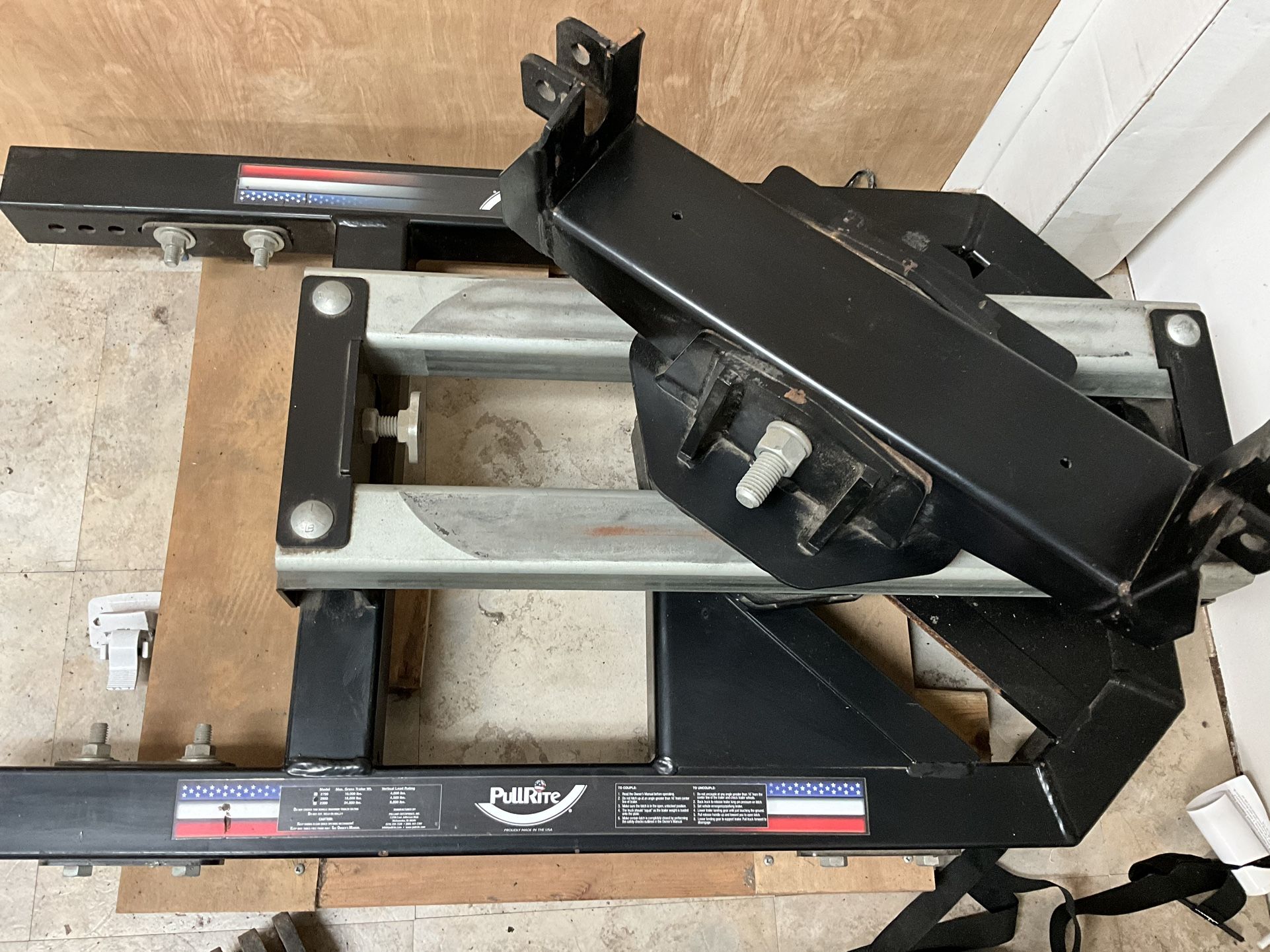 PullRite Fifth Wheel Hitch #2900
