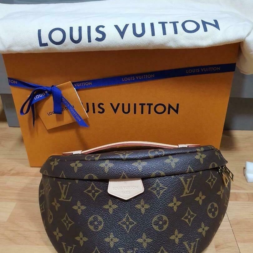 Limited Edition Louis Vuitton Alma BB Rose Ballerine Flower Edition for  Sale in Puyallup, WA - OfferUp