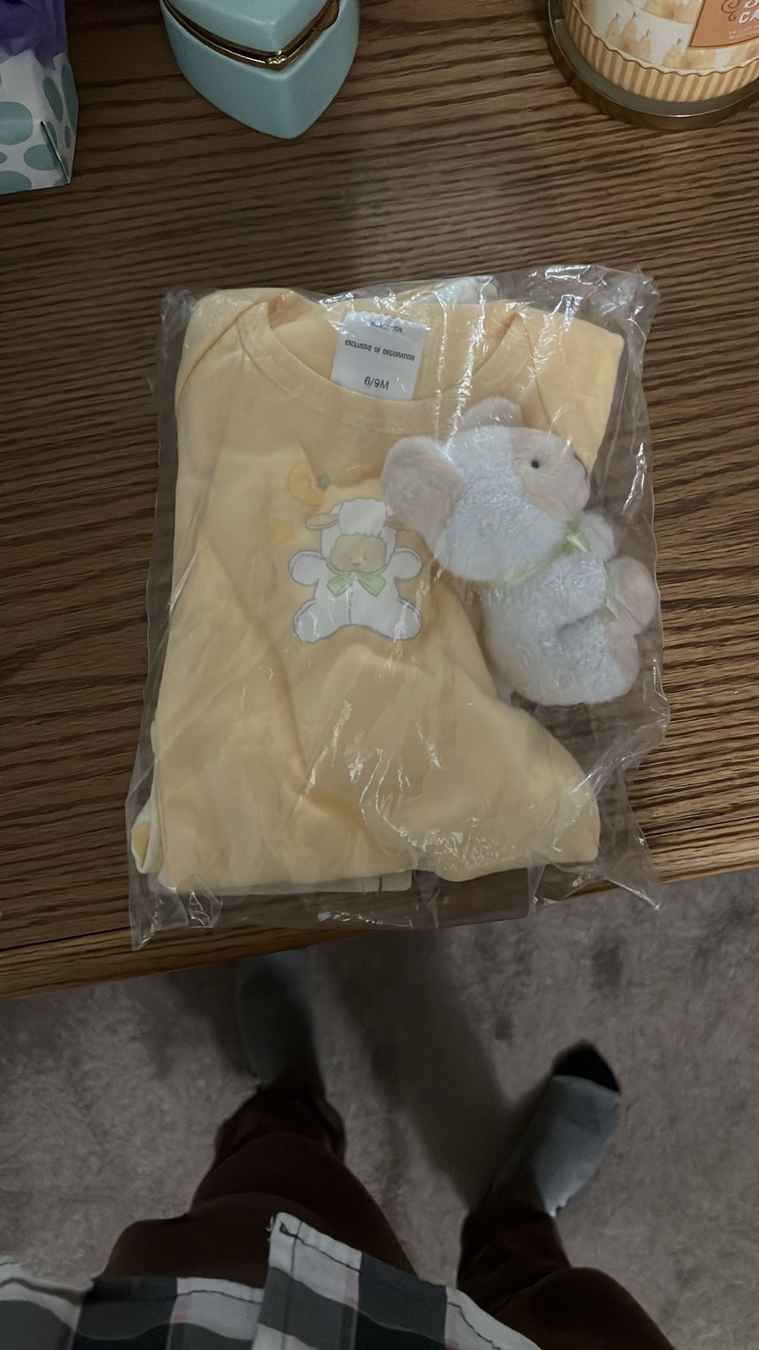 Avon vintage sealed in package New my first dream layette set 6/9 months