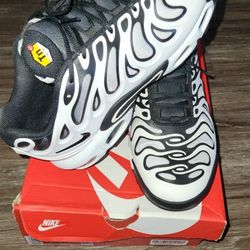 Nike Air Max Plus Drift Shoes 