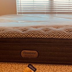 Mattress King Size Beautyrest BEYOND 