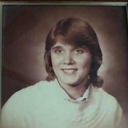 Complete QUEEN 6 Piece Bedroom Set Solid Wood