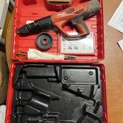 HILTI DX 5 Fully Automatic Powder Actuated Nail Tool In Case