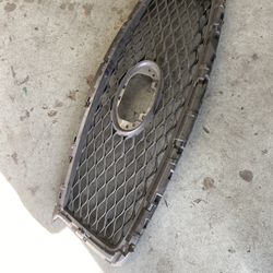 Infinity Qx50  Grill
