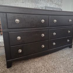 6 Drawer Dresser