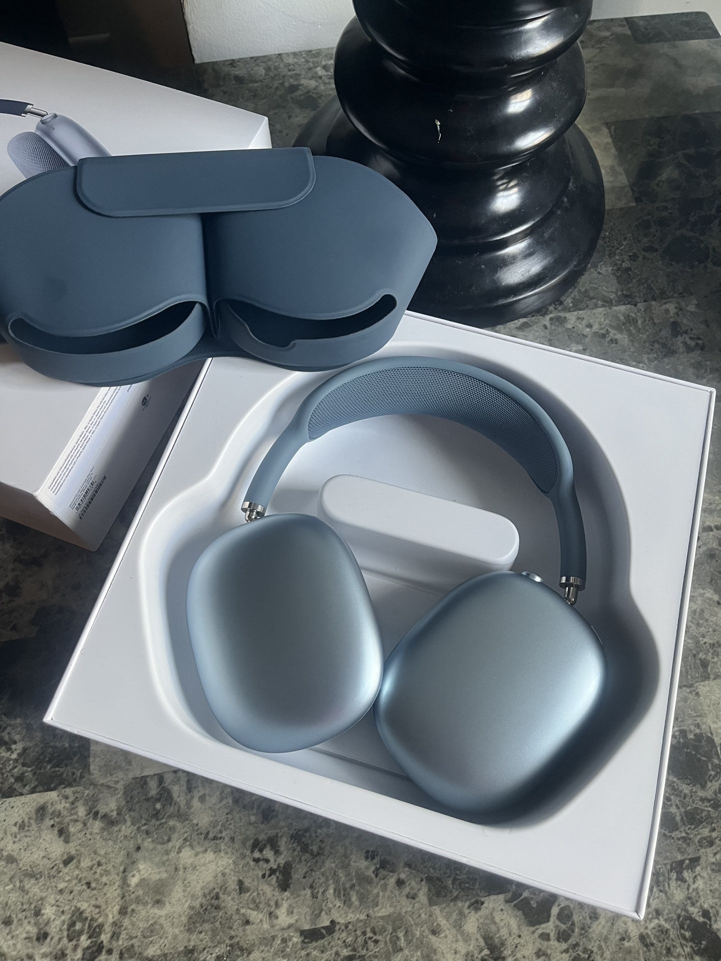 AirPods Max Sky Blue
